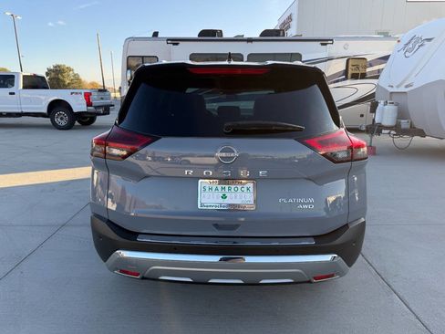 Used 2023 Nissan Rogue Platinum image 4