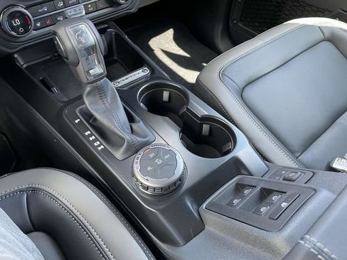 New 2025 Ford Bronco Outer Banks image 11