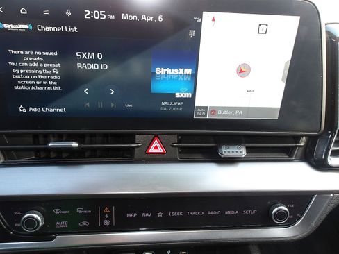 Used 2024 Kia Sportage EX image 19