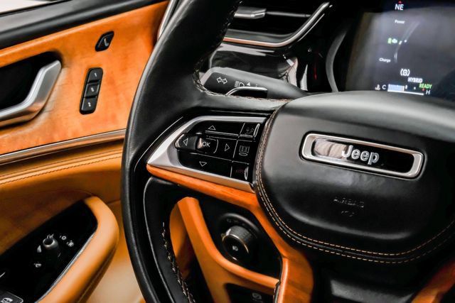 Used 2022 Jeep Grand Cherokee Summit AWD/4WD image 22
