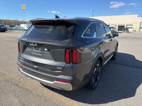 New 2026 Kia Sorento EX AWD/4WD image 8