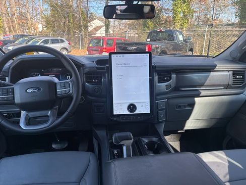 Used 2025 Ford F150 Lightning Flash image 10