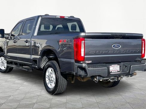 Used 2025 Ford F250 XLT w/ FX4 Off-Road Package image 10