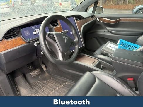 Used 2020 Tesla Model X Long Range image 4