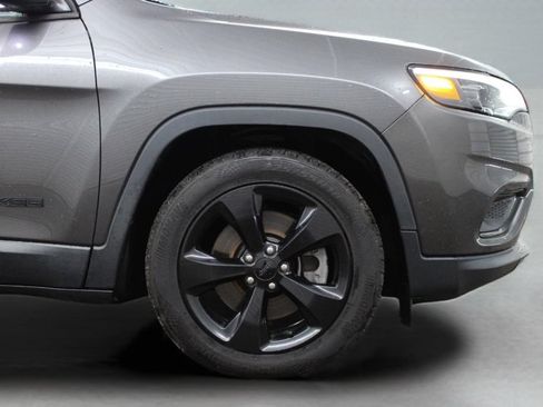 Used 2020 Jeep Cherokee Latitude Plus FWD image 14