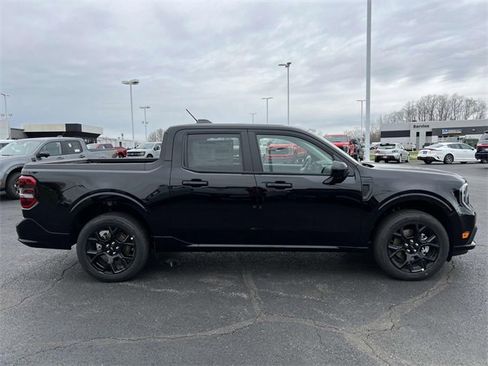 New 2025 Ford Maverick Lobo image 10