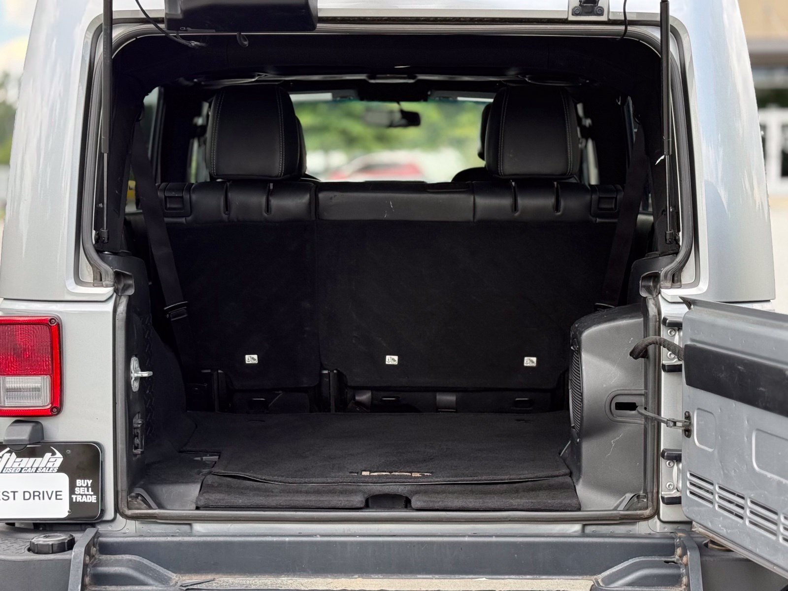 Used 2014 Jeep Wrangler Unlimited Rubicon w/ Dual Top Group AWD/4WD image 46