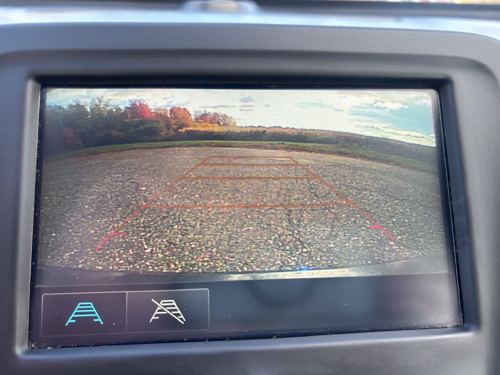Used 2018 Chevrolet Malibu LT FWD image 19