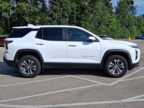 Used 2025 Chevrolet Equinox LT w/ Safety and Technology Package FWD image 26