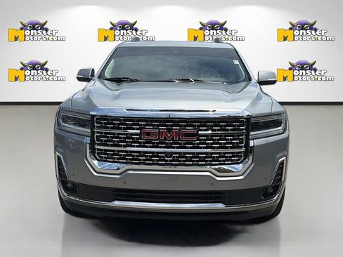 Used 2023 GMC Acadia Denali w/ Denali Technology Package FWD image 2