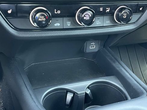 Used 2024 Honda HR-V Sport image 19