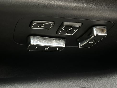 Used 2014 Lexus LS 460 AWD w/ Comfort Package image 22