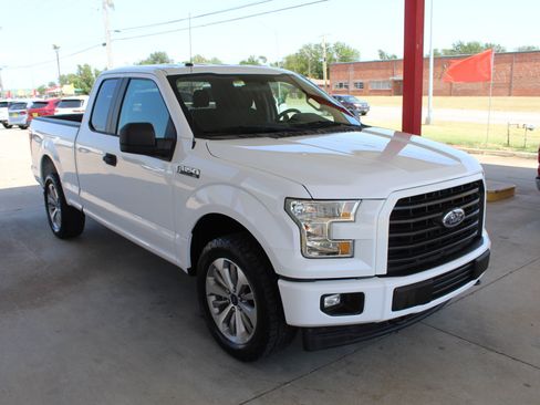 Used 2017 Ford F150 XL w/ Equipment Group 101A Mid AWD/4WD image 48