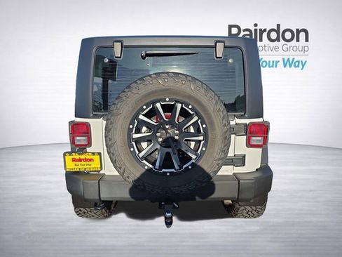 Used 2018 Jeep Wrangler Rubicon w/ Power Convenience Group AWD/4WD image 6