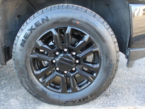 Used 2023 GMC Sierra 2500 Denali w/ Denali Black Diamond Edition image 83