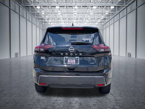 Used 2025 Nissan Rogue SV AWD/4WD image 9