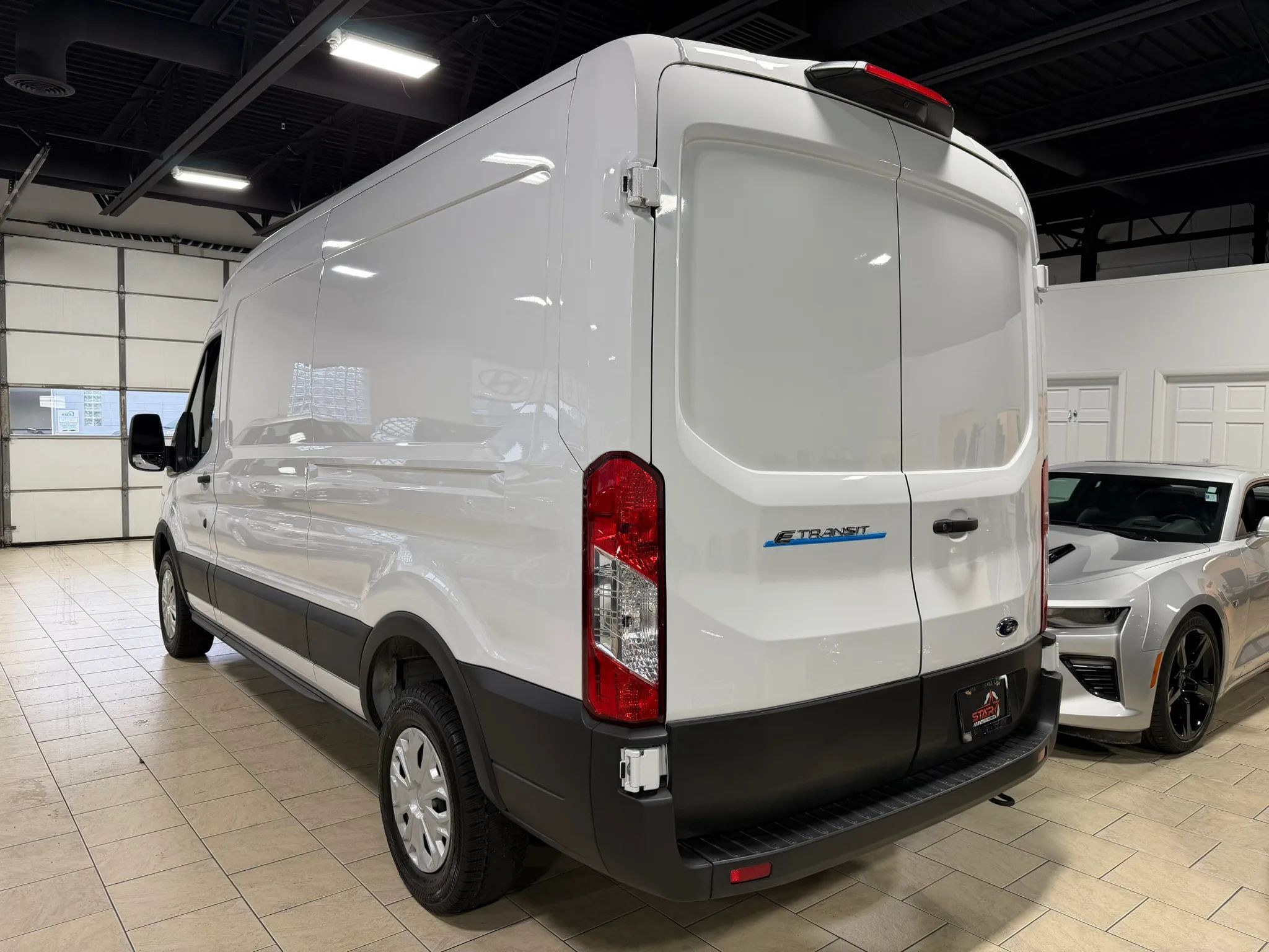 Used 2023 Ford E-Transit Medium Roof RWD image 6