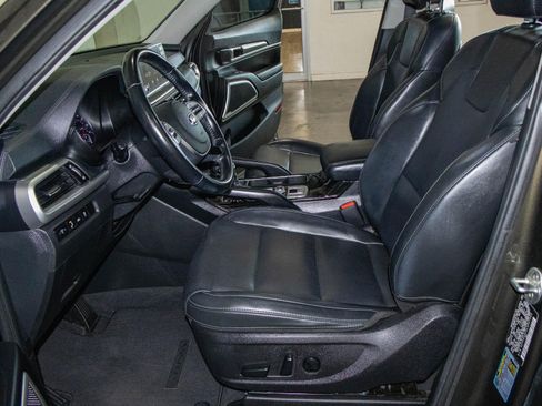 Used 2020 Kia Telluride S image 7