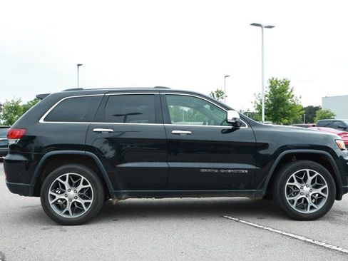 Used 2020 Jeep Grand Cherokee Limited w/ Luxury Group II RWD image 3