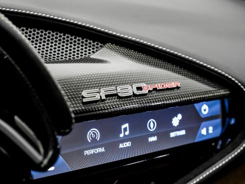 Used 2022 Ferrari SF90 Spider image 20