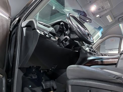 Used 2016 GMC Yukon SLE w/ Convenience Package image 19