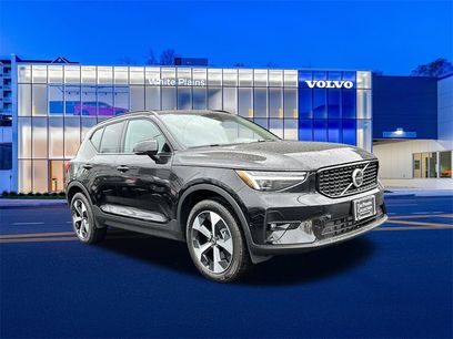 New 2026 Volvo XC40 B5 Plus w/ Protection Package Premier