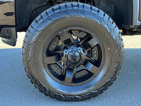 Used 2020 Chevrolet Silverado 2500 High Country w/ Z71 Off-Road Package image 11