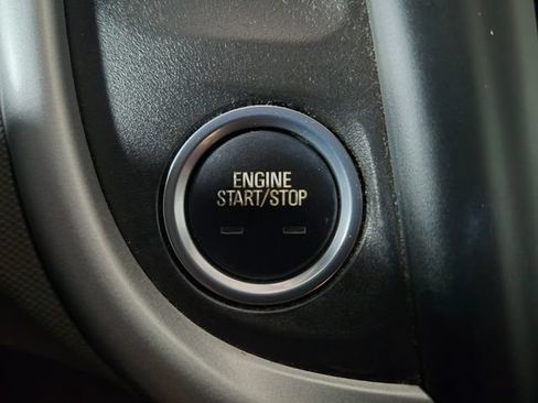 Used 2018 Chevrolet Sonic LT w/ Convenience Package FWD image 23