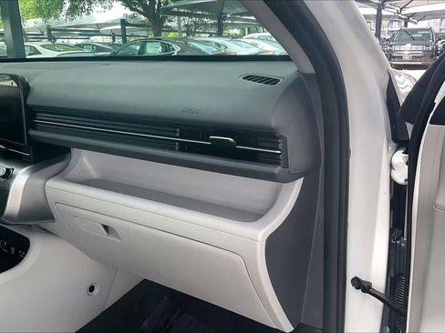 Certified 2025 Hyundai Kona SEL FWD image 19