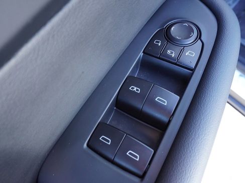 Used 2025 Buick Enclave Preferred image 16