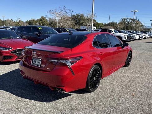 Used 2021 Toyota Camry XSE image 4
