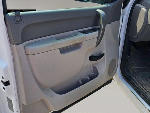 Used 2012 Chevrolet Silverado 1500 W/T RWD image 16