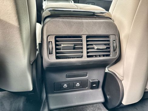 Used 2026 Land Rover Range Rover Velar S image 16