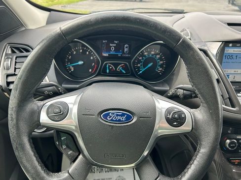 Used 2016 Ford Escape Titanium w/ Equipment Group 301A AWD/4WD image 17