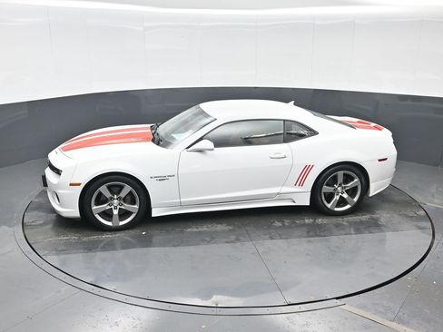 Used 2012 Chevrolet Camaro SS w/ RS Package image 18