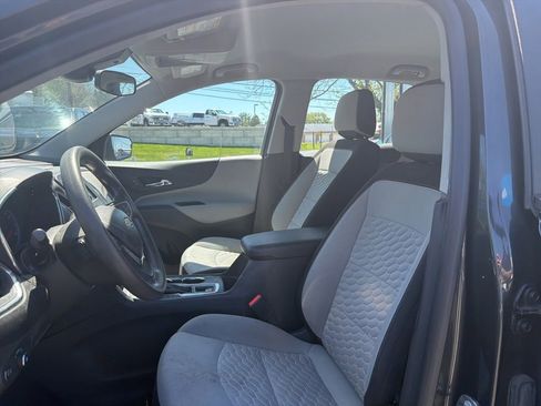Used 2020 Chevrolet Equinox LS AWD/4WD image 9