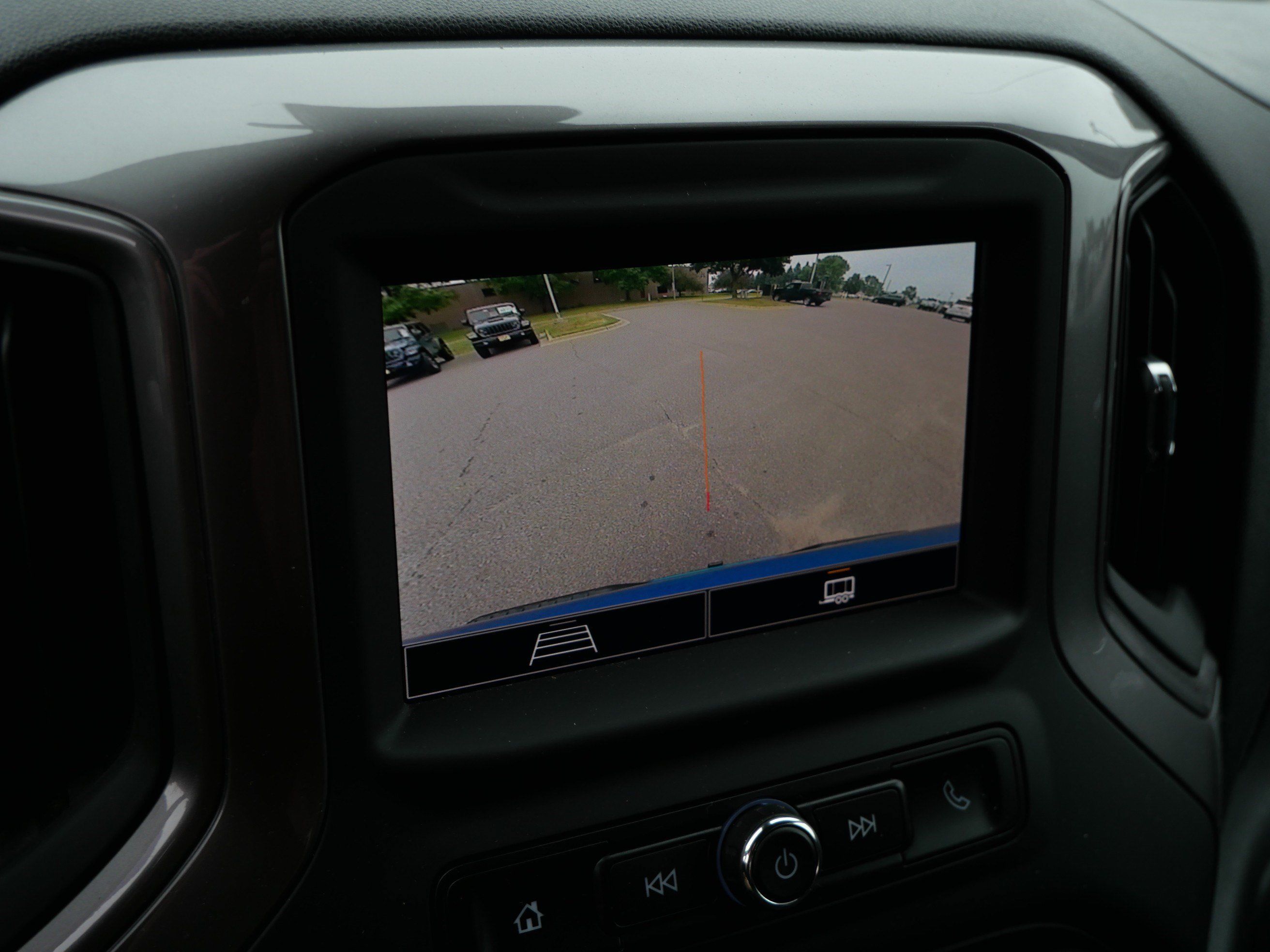 Used 2022 Chevrolet Silverado 1500 Custom AWD/4WD image 33
