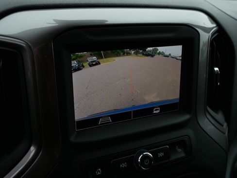Used 2022 Chevrolet Silverado 1500 Custom AWD/4WD image 33