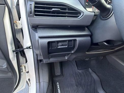 Used 2024 Subaru Crosstrek 2.5i Limited image 30