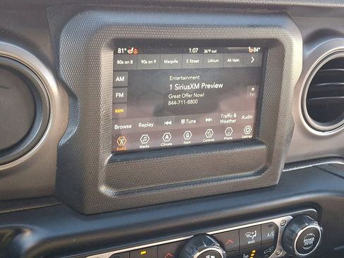 Used 2023 Jeep Wrangler Willys image 27