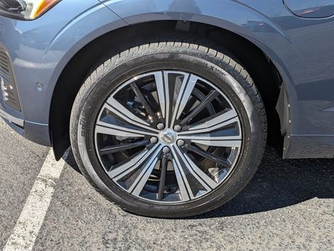 Used 2023 Volvo XC60 T8 Plus image 24