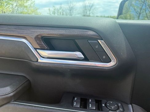 Used 2023 Chevrolet Silverado 1500 LT AWD/4WD image 23