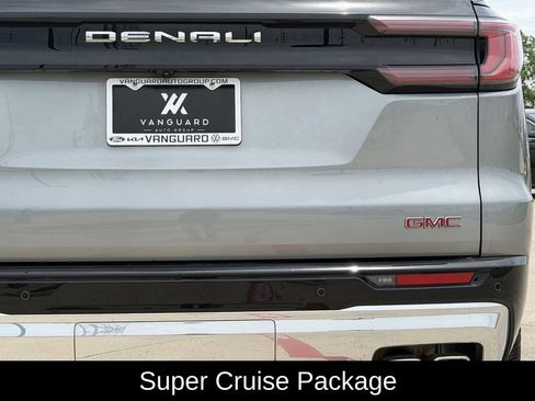 New 2026 GMC Acadia Denali w/ Super Cruise Package FWD image 5