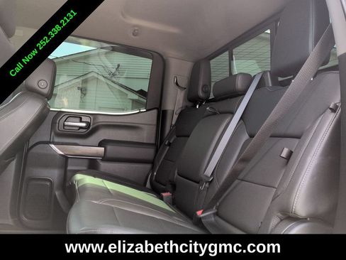Used 2021 GMC Sierra 1500 SLT w/ SLT Premium Package AWD/4WD image 17