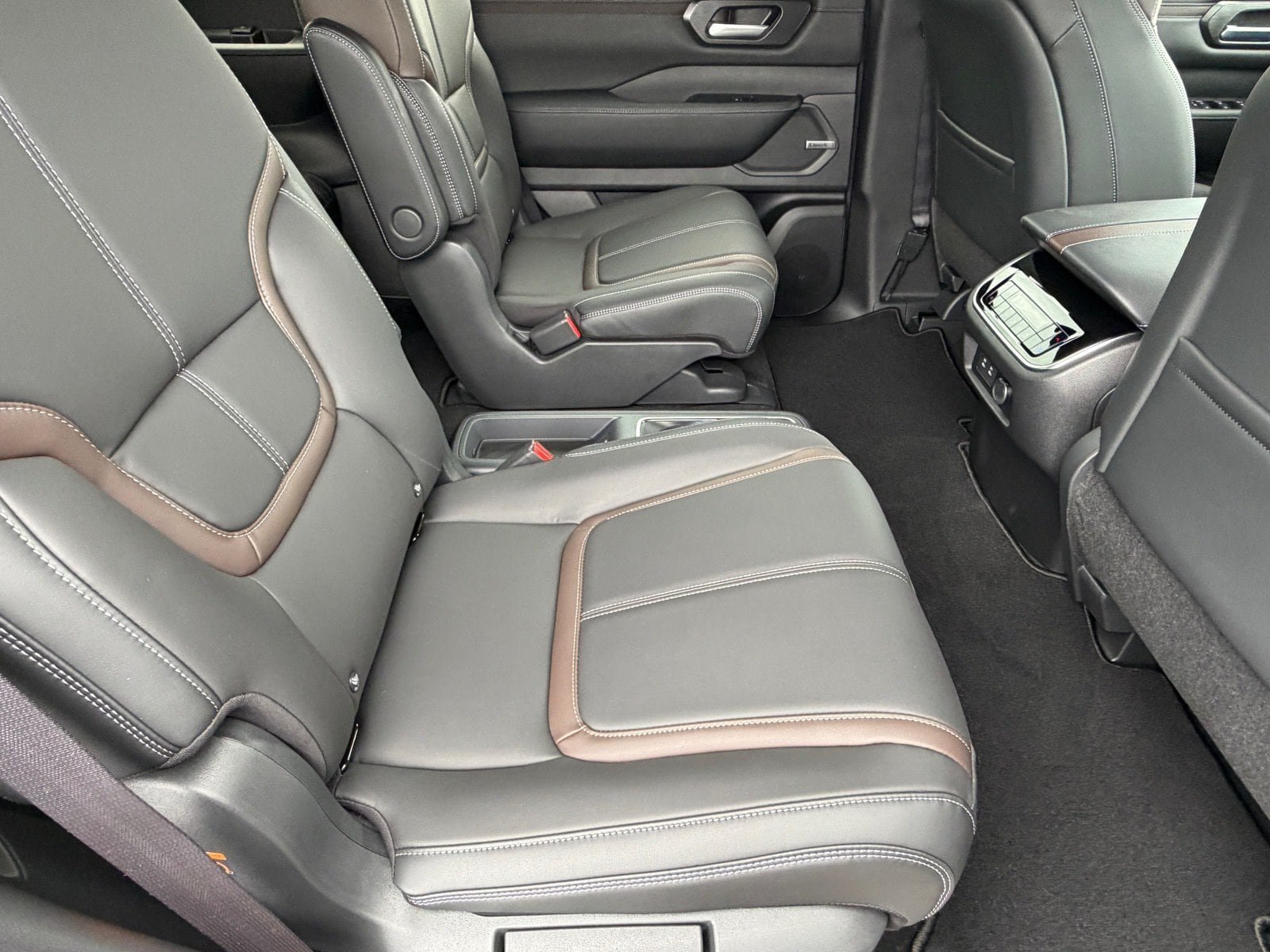 New 2027 Nissan Armada SL RWD image 12