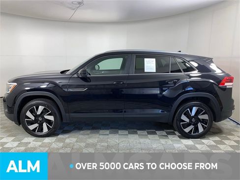 Used 2025 Volkswagen Atlas Cross Sport SE image 6