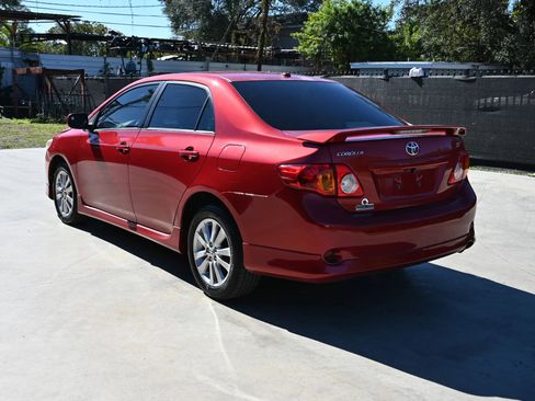 Used 2010 Toyota Corolla S image 5