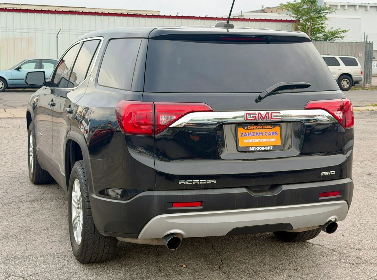 Used 2018 GMC Acadia SLE AWD/4WD image 7