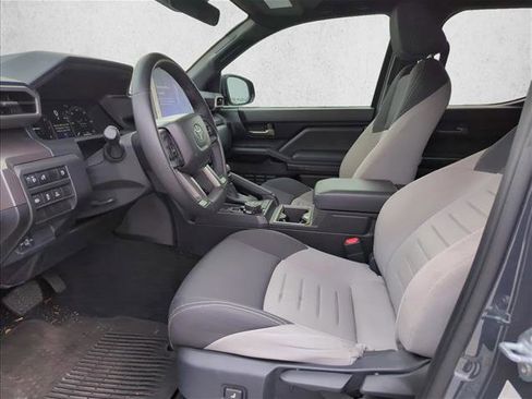 Used 2024 Toyota Tacoma TRD Off-Road image 9