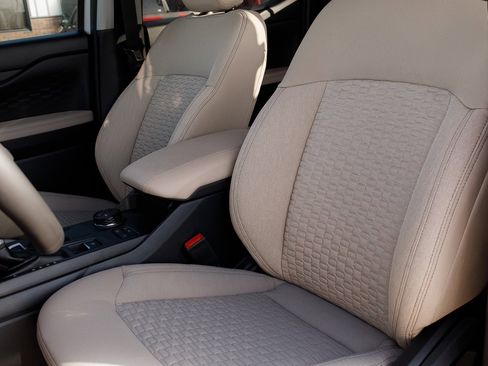 New 2025 Ford Ranger XLT AWD/4WD image 13